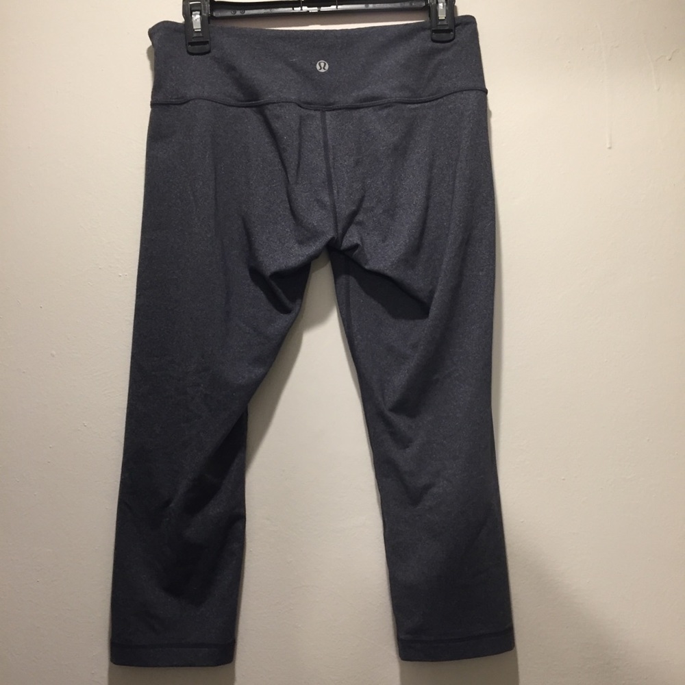 Lululemon crops 8 gray leggings